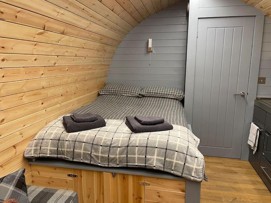 Bonny Wee Snug - Pod In Spean Bridge Apartment Exterior foto
