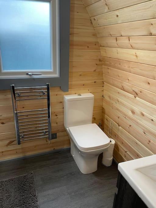 Bonny Wee Snug - Pod In Spean Bridge Apartment Exterior foto