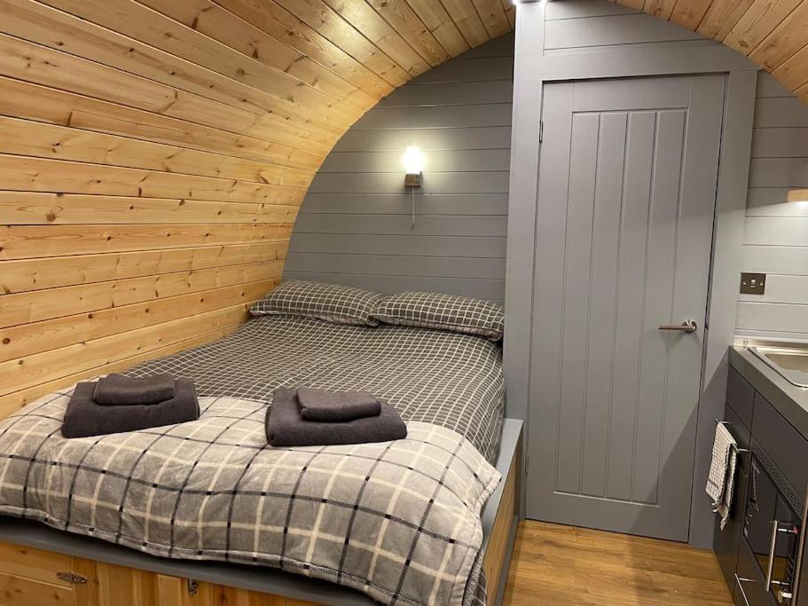 Bonny Wee Snug - Pod In Spean Bridge Apartment Exterior foto