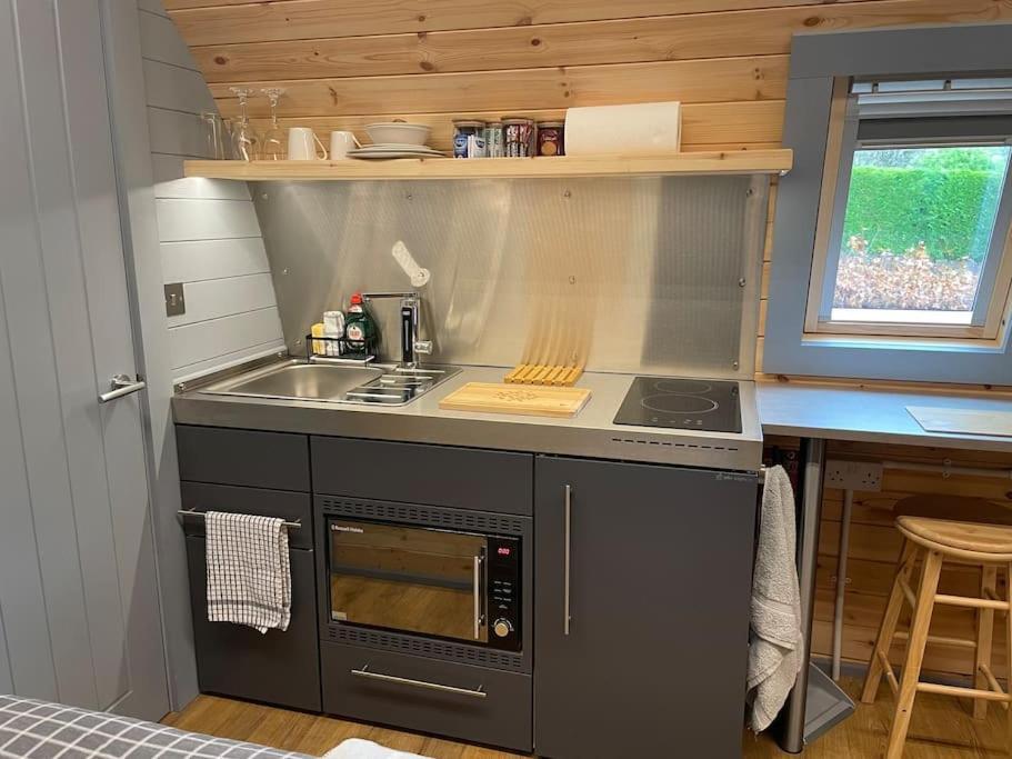 Bonny Wee Snug - Pod In Spean Bridge Apartment Exterior foto