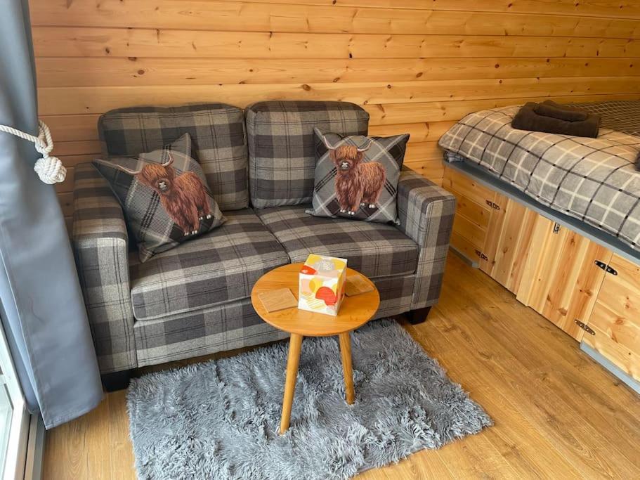 Bonny Wee Snug - Pod In Spean Bridge Apartment Exterior foto