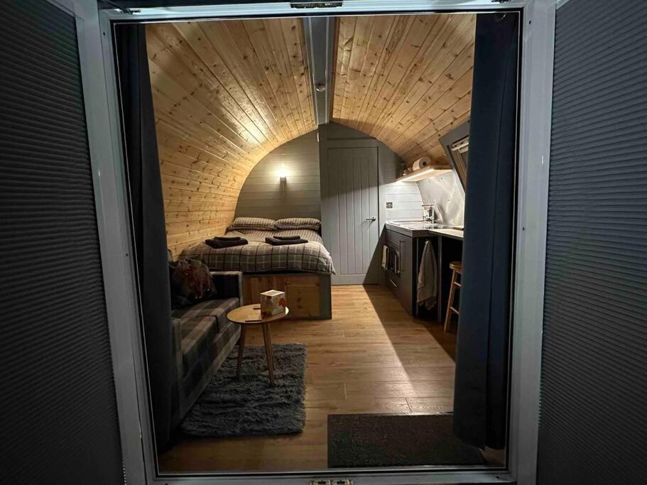 Bonny Wee Snug - Pod In Spean Bridge Apartment Exterior foto