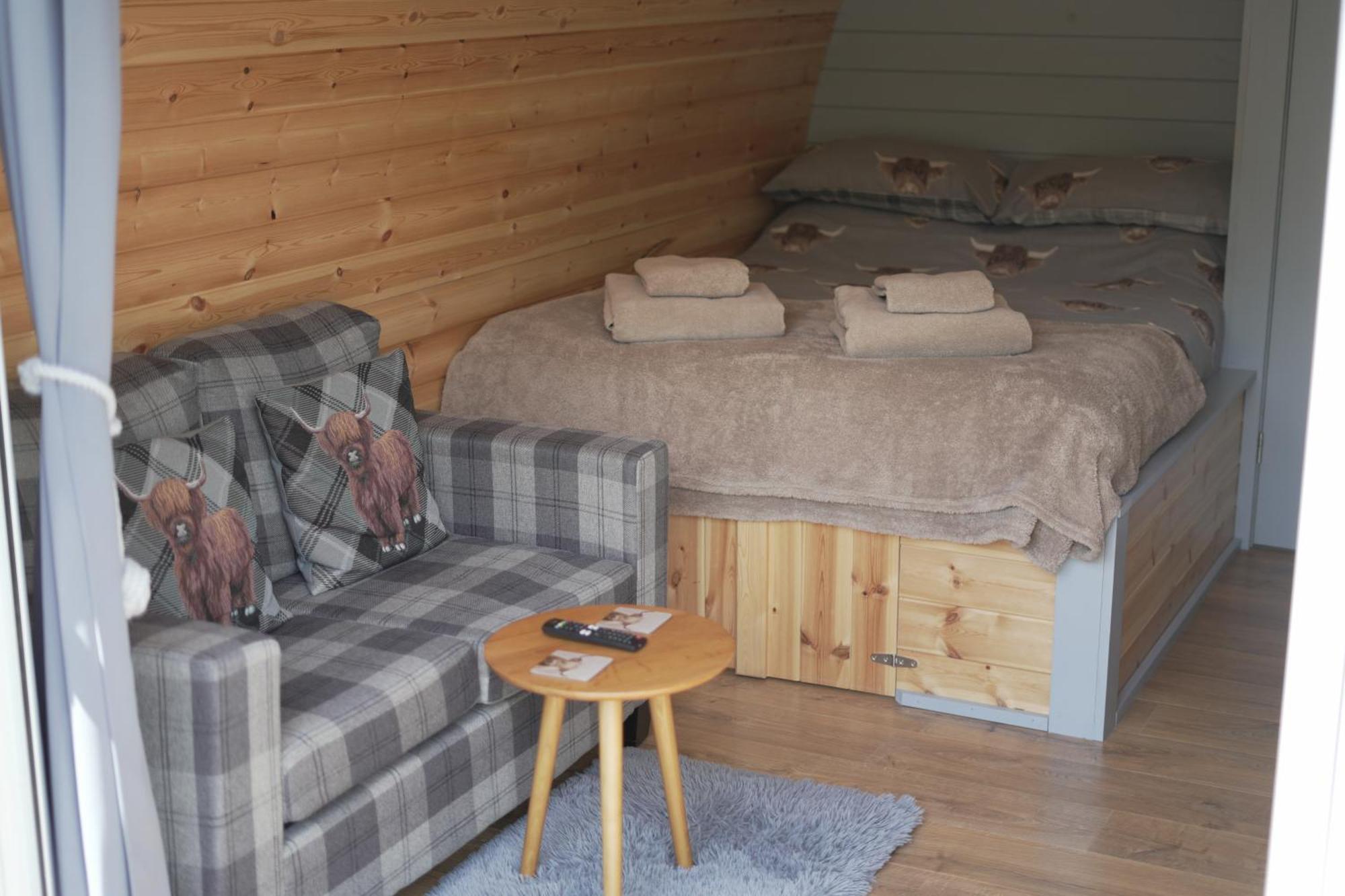 Bonny Wee Snug - Pod In Spean Bridge Apartment Exterior foto