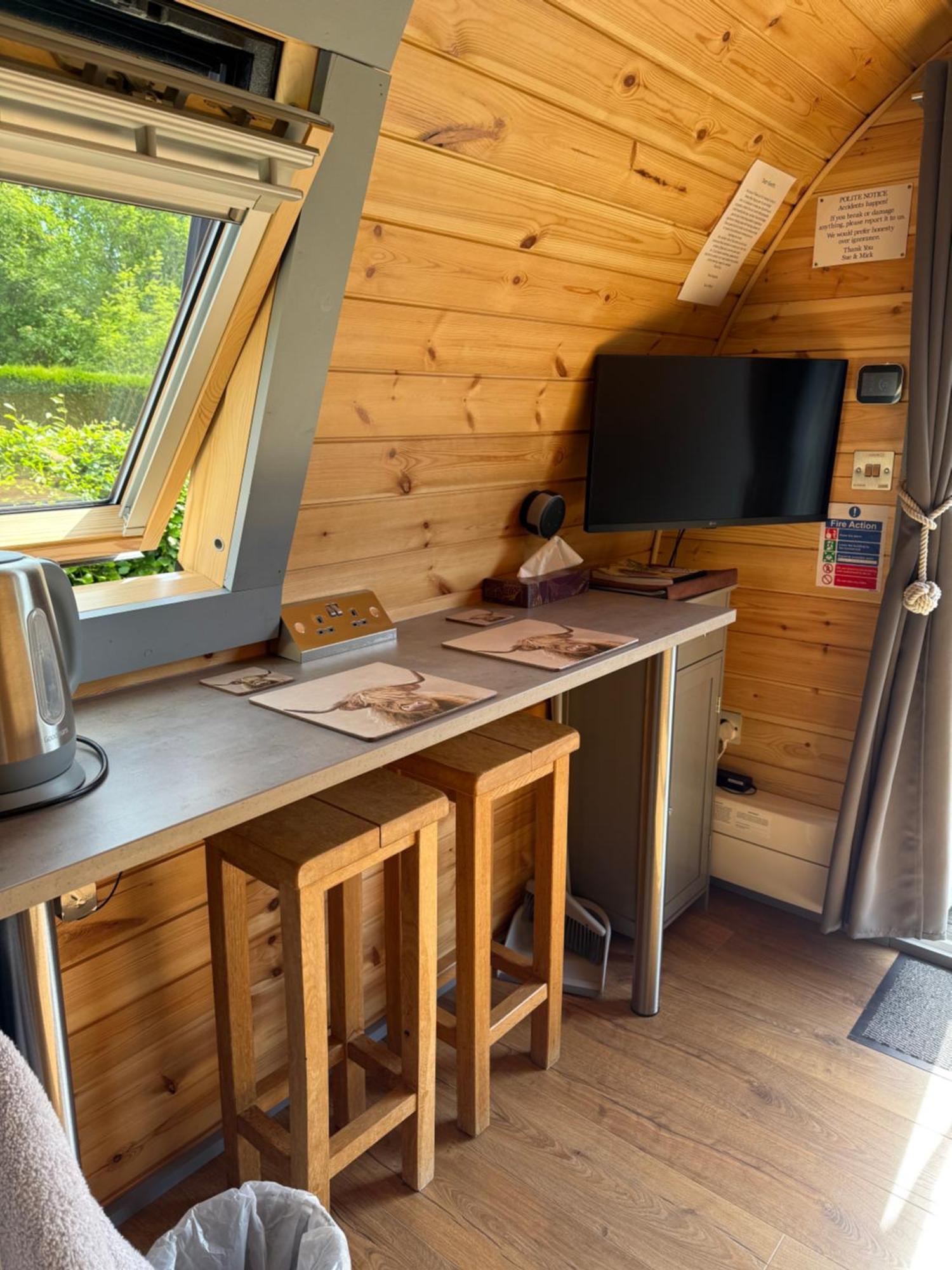 Bonny Wee Snug - Pod In Spean Bridge Apartment Exterior foto